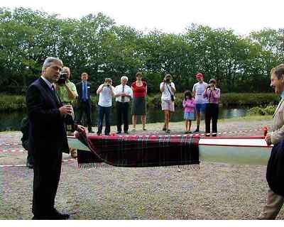 thumbnail Boat Naming Ceremony 'Dochfour'